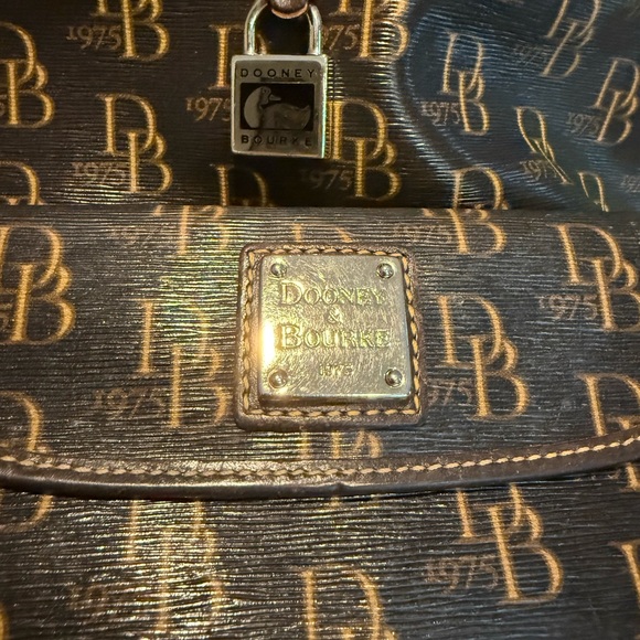 🤎Dooney & Bourke Monogram Set🤎 - Picture 8 of 13